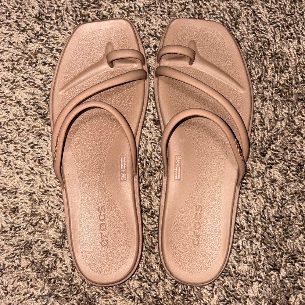 CROCS Women's Milk Chocolate Miami Toe Loop Sandal - Picture 2 of 4